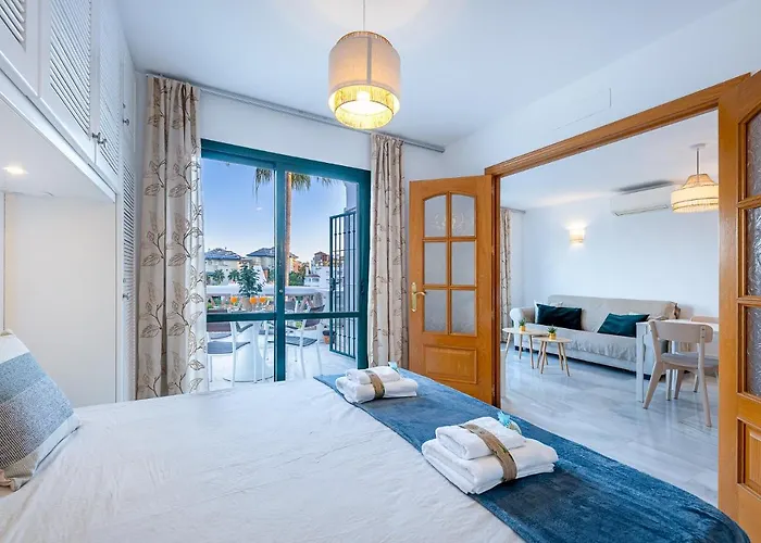797 Holiday Rentals - Apartamento En Pueblo Del Parque